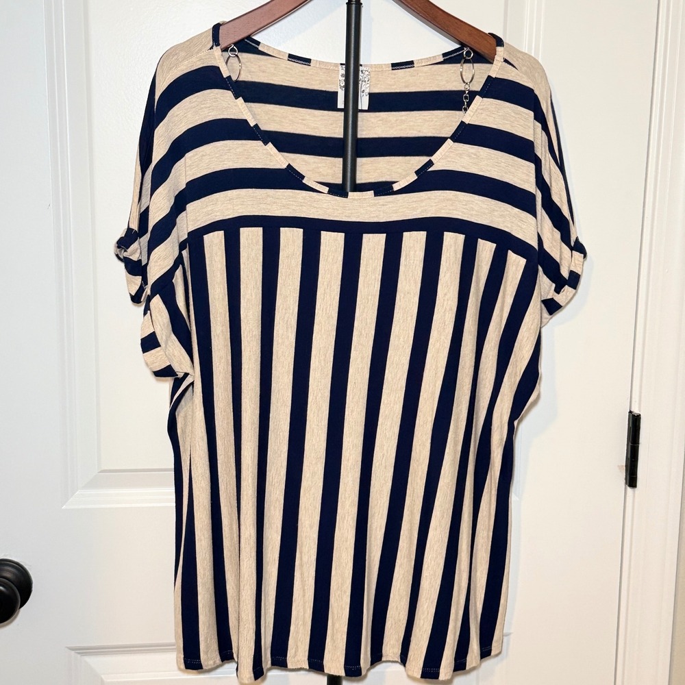 Nai Womens 3X Striped Short Sleeve Top Navy Blue Beige Boho Nautical Flowy